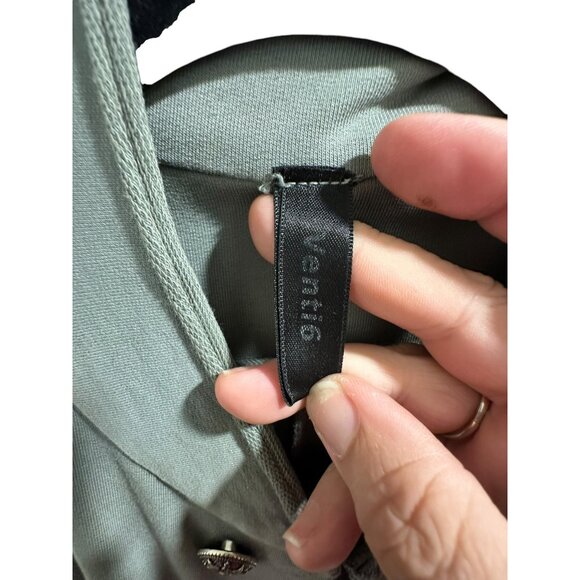 💰BOGO💰Long Green Cascading Military Jacket with Silver Buttons on Front sz M - Picture 7 of 12